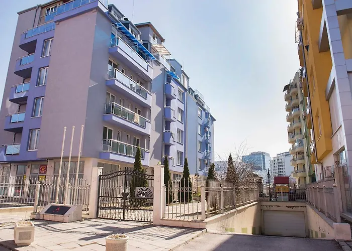 Flower House 1 Διαμέρισμα *